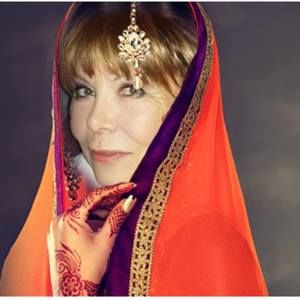 Meet your Posher, Julie